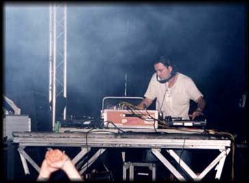 miki DJ 